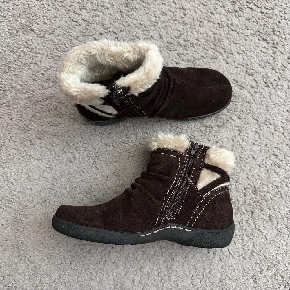 Bare Traps Leanna Faux Fur Trim Brown Leather Suede Ankle Boots